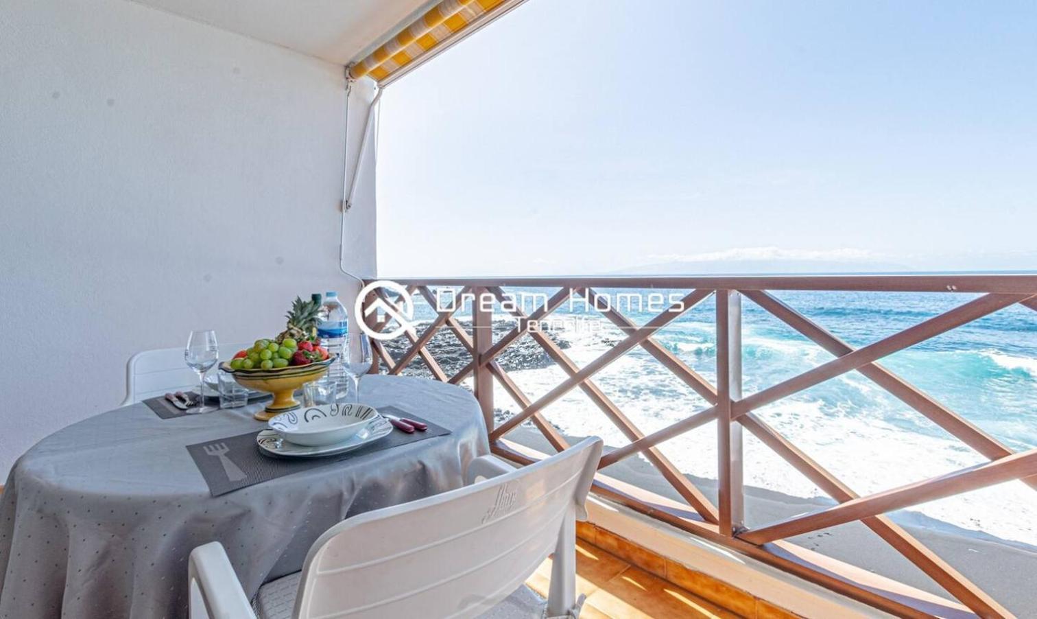 Oceanfront Neptuno Apt By Dream Homes Tenerife Puerto de Santiago  Exterior photo